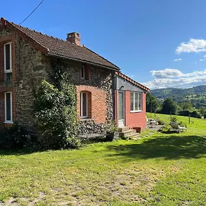 Noisette : Maison Indépendante Pour 2, Inclus Séjour à la campagne Teilhet (Puy-de-Dome)